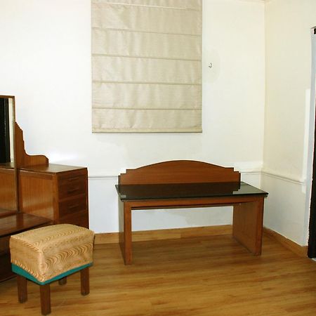 Alasia Hotel Касаули Екстериор снимка